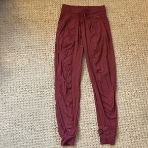 Dance studio mid rise jogger in size 2